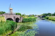 Damsluis in de Hoofdvaart in Hoofddorp van 