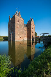 Slot Loevestein van 